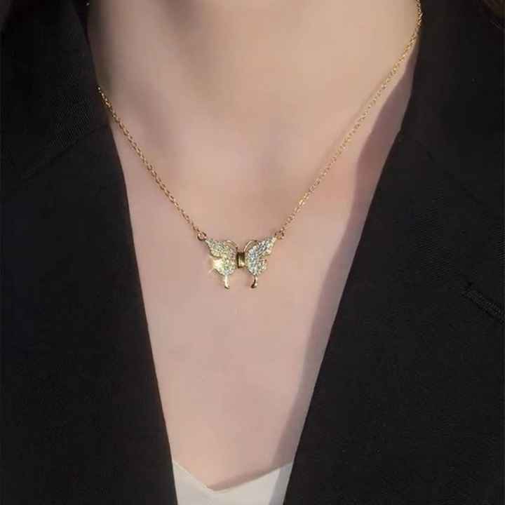 Charm Butterfly pendant Chain™