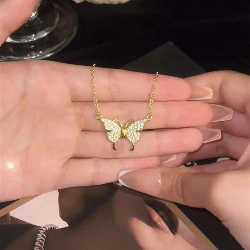 Charm Butterfly pendant Chain™