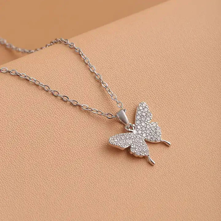 Charm Butterfly pendant Chain™