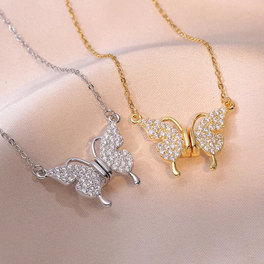 Charm Butterfly pendant Chain™